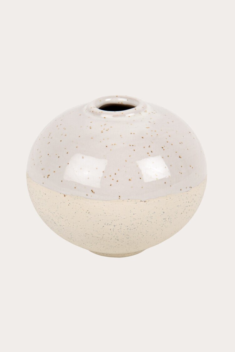 Product Image for Vas Petite krämvit