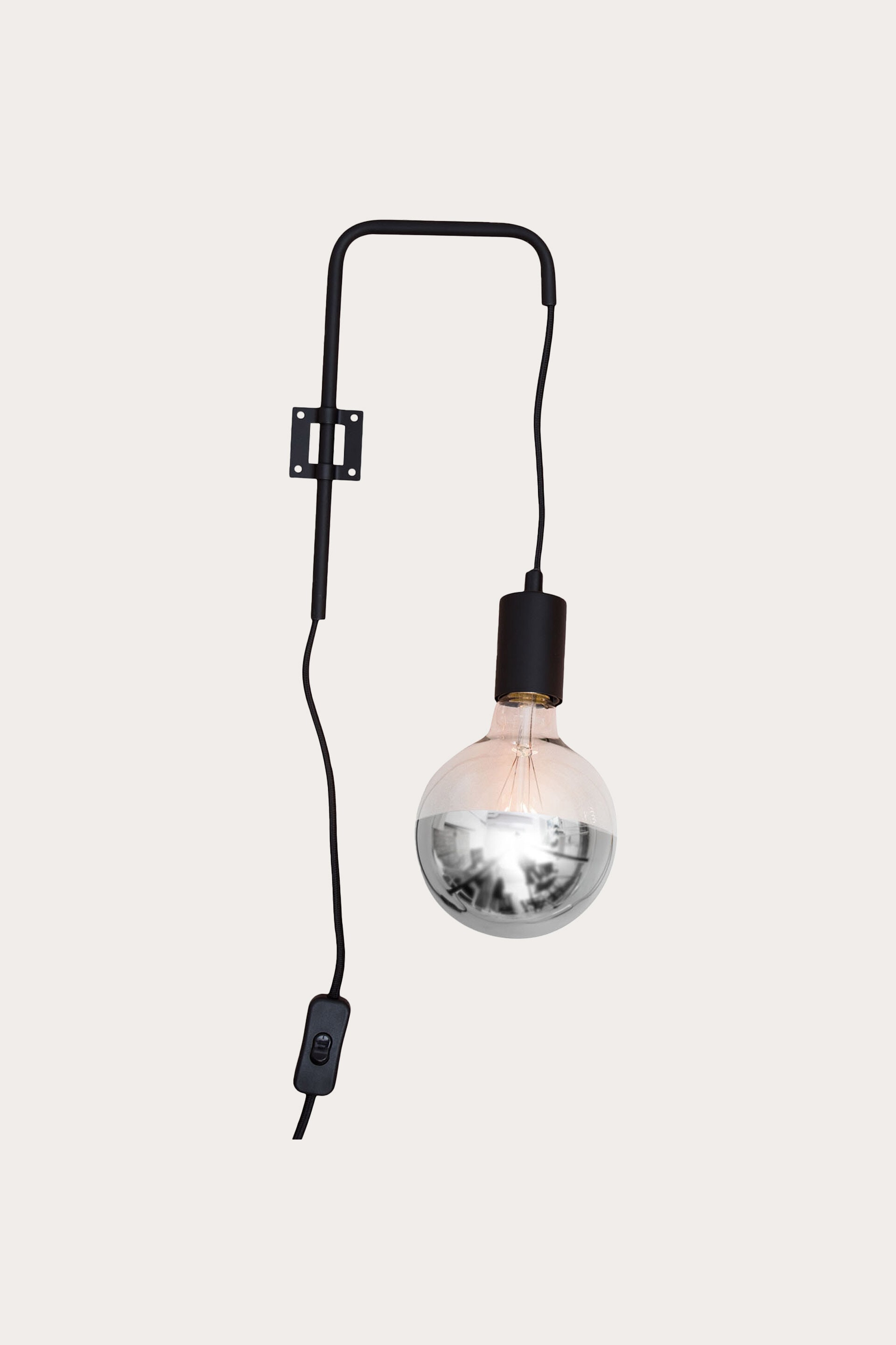 Vägglampa SVART