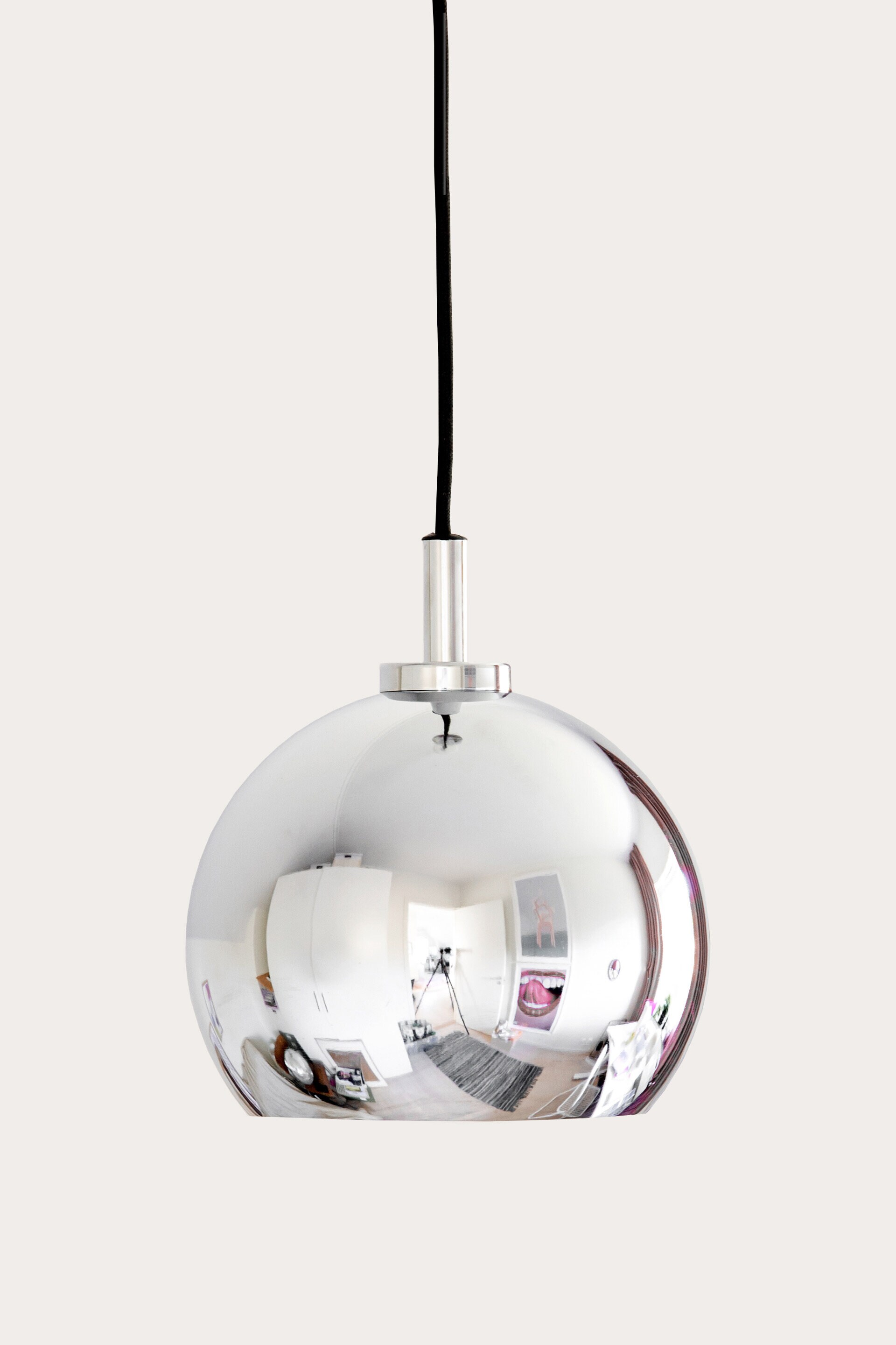 Hängande lampa KICK GLOBE 