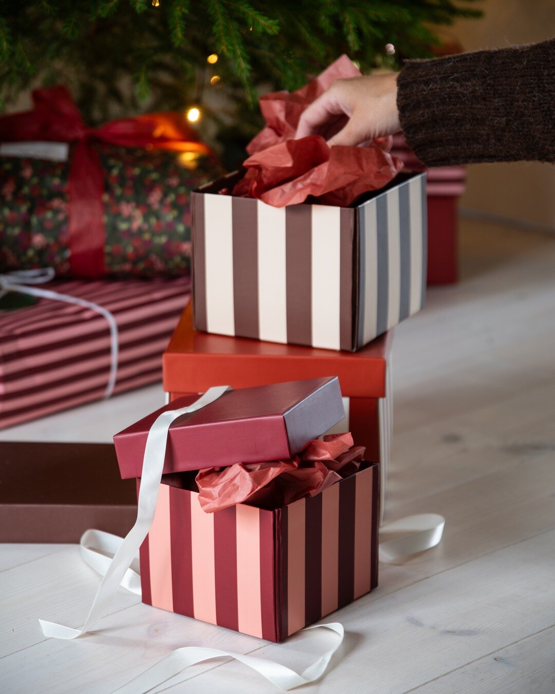 Presentbox LINJÄR BRUN/BEIGE