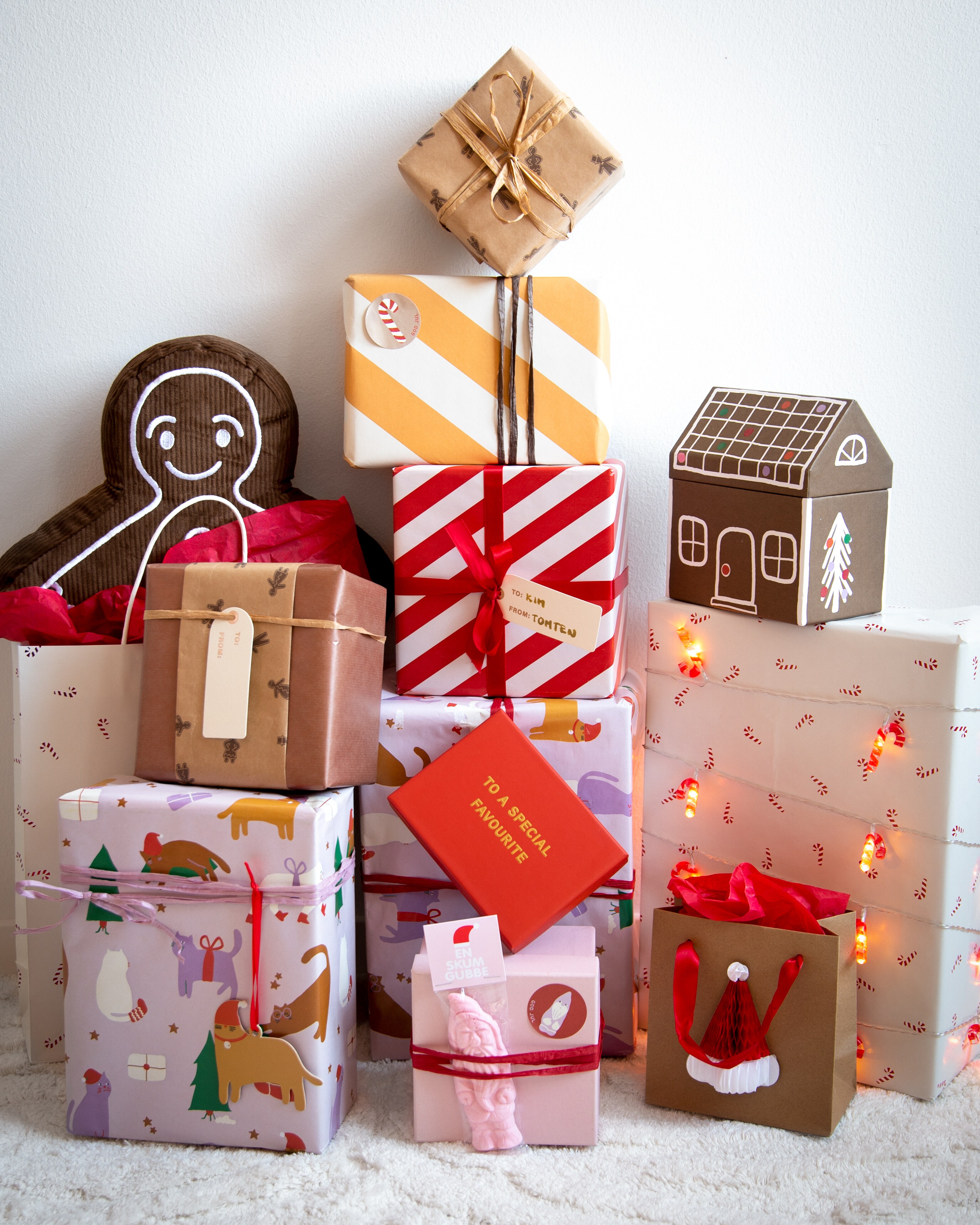 Presentpapper CANDY CANE vit
