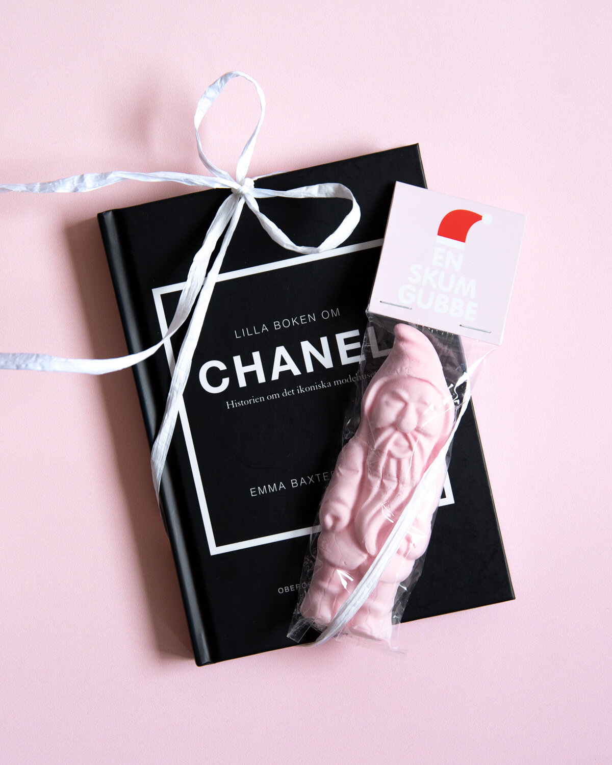 Presentbok LILLA BOKEN OM CHANEL