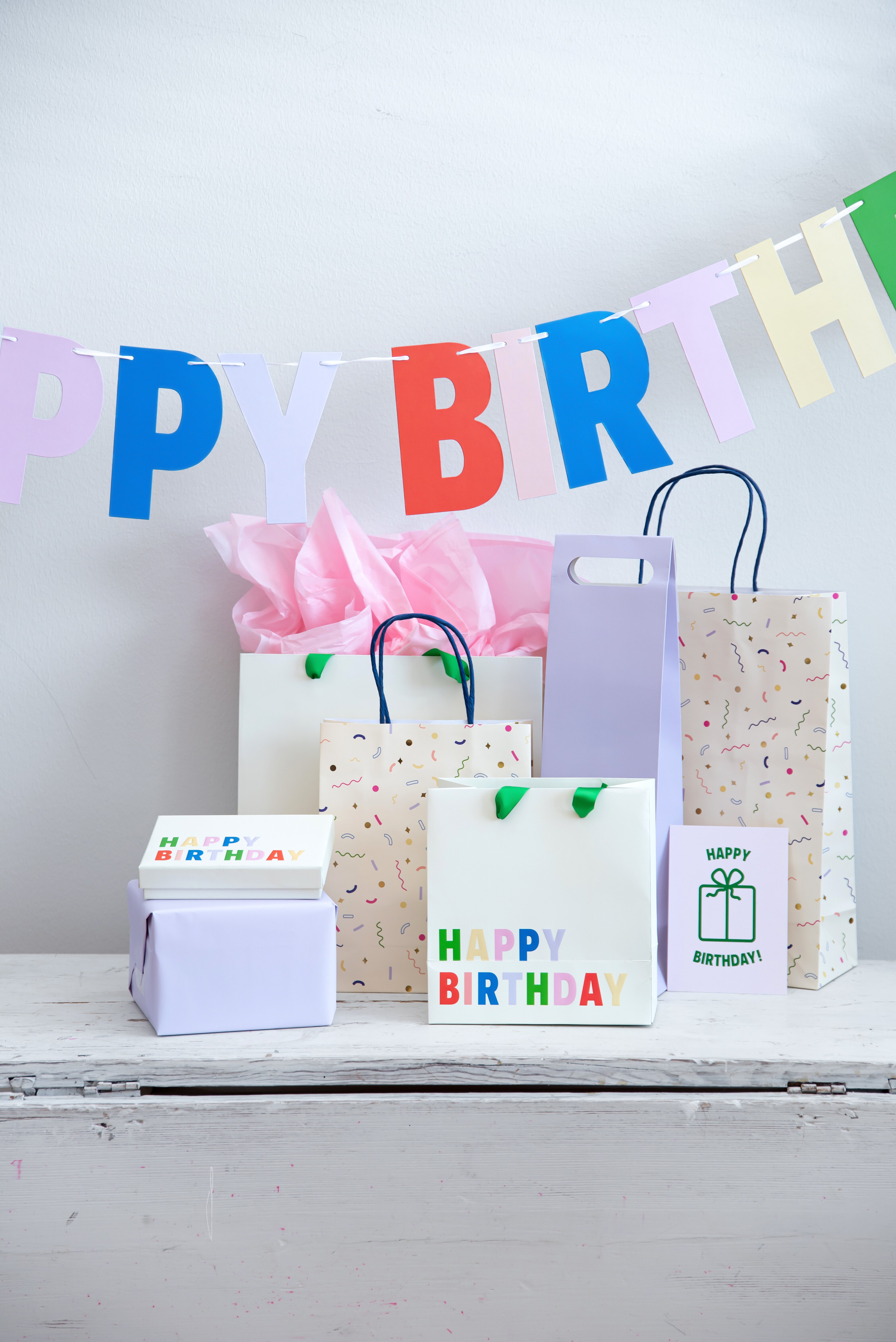 Presentpåse HAPPY BIRTHDAY